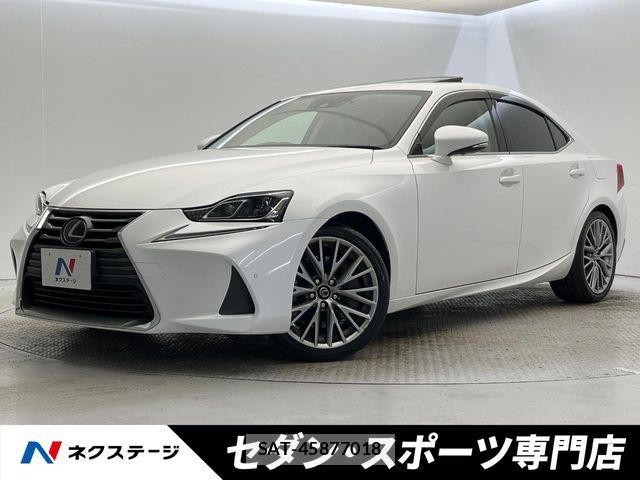 Lexus IS 2017-03 8880487-0