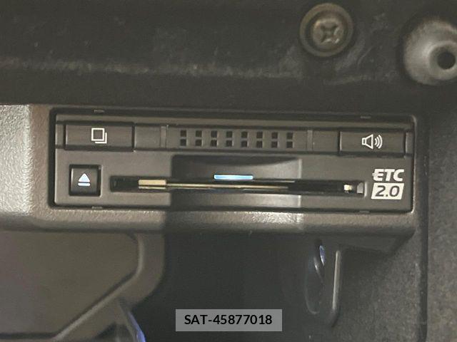 Lexus IS 2017-03 8880487-9