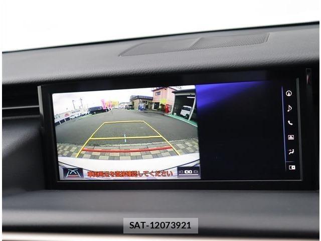 Lexus IS 2017-02 8880484-9