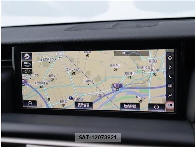 Lexus IS 2017-02 8880484-11