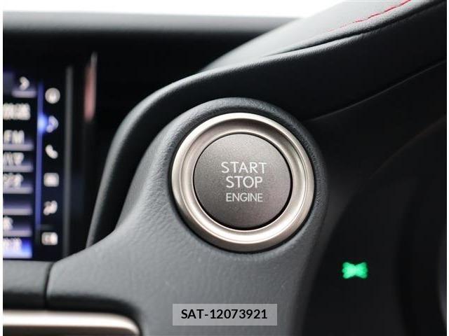 Lexus IS 2017-02 8880484-21