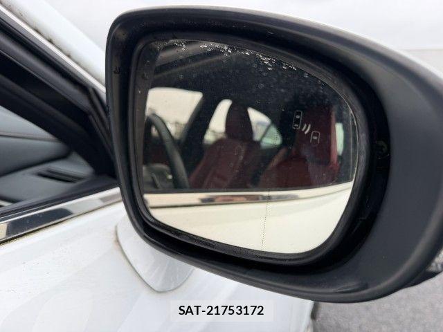 Lexus IS 2017-03 8880485-26