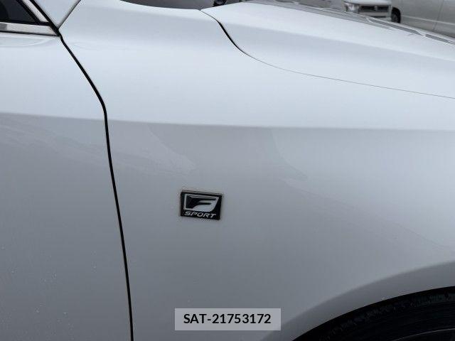 Lexus IS 2017-03 8880485-27