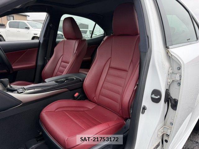 Lexus IS 2017-03 8880485-5