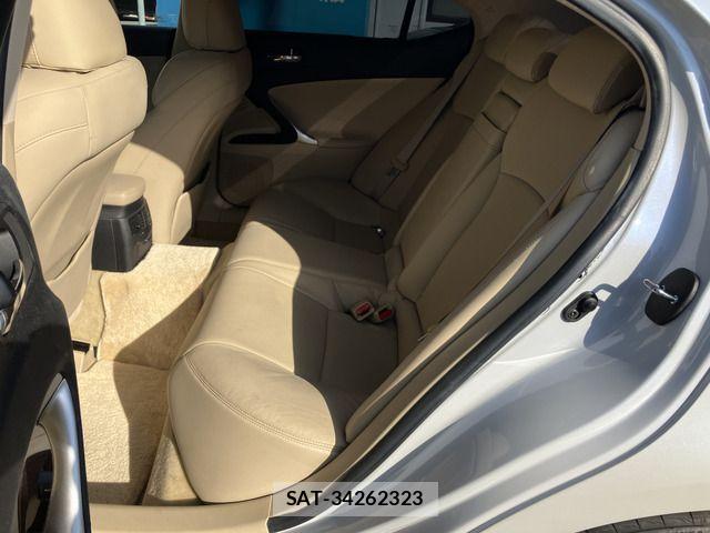 Lexus IS 2006-01 2668741-4