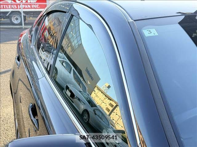 Lexus IS 2012-07 4326180-29