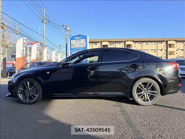 Lexus IS 2012-07 4326180-5