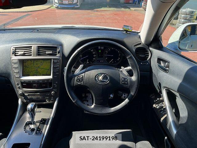 Lexus IS 2007-06 4371524-13
