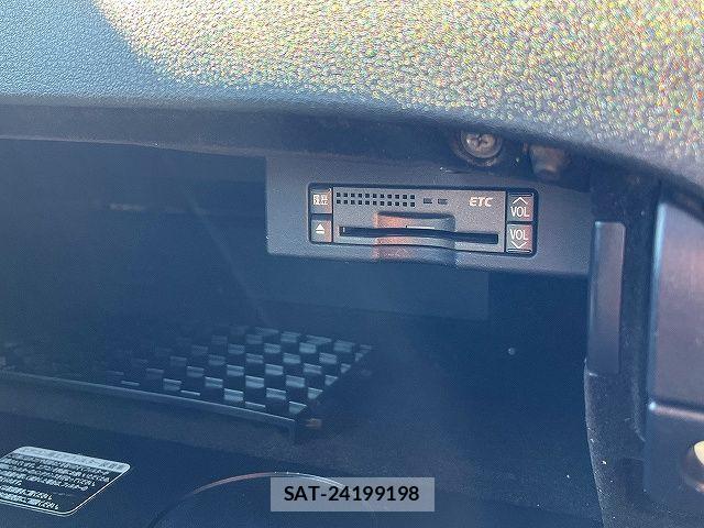Lexus IS 2007-06 4371524-15