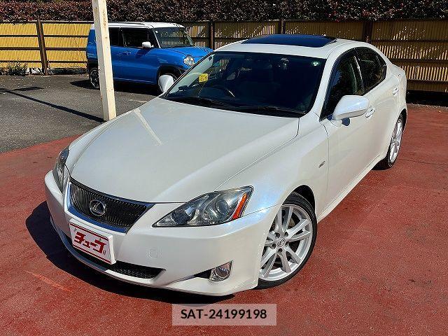Lexus IS 2007-06 4371524-23