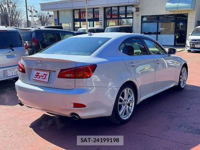 Lexus IS 2007-06 4371524-2