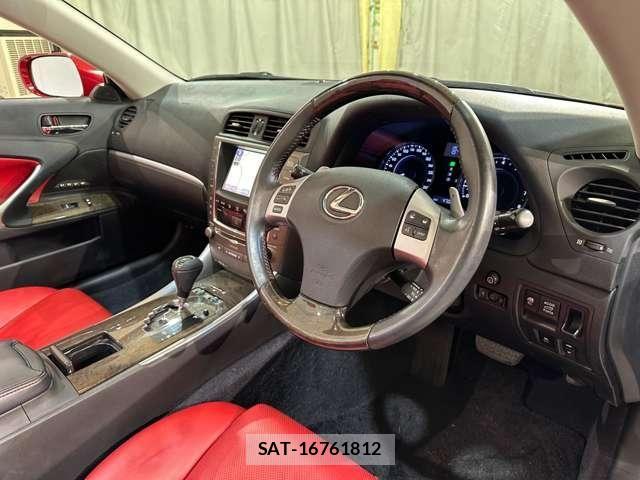 Lexus IS 2014-05 6003176-12