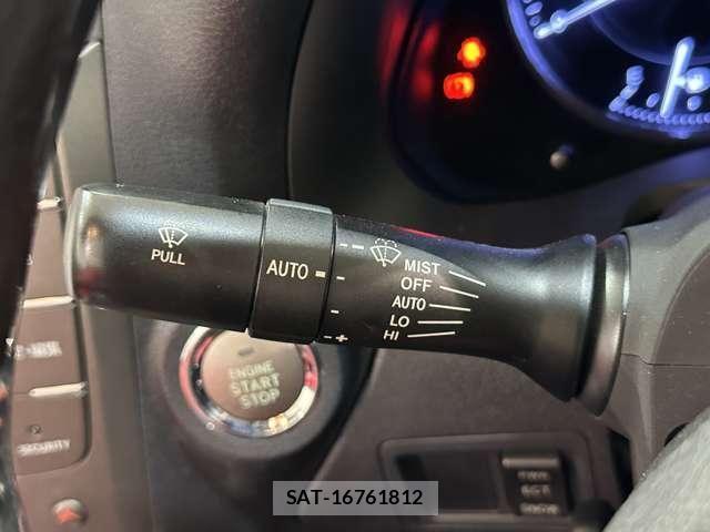 Lexus IS 2014-05 6003176-16