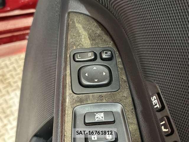 Lexus IS 2014-05 6003176-22