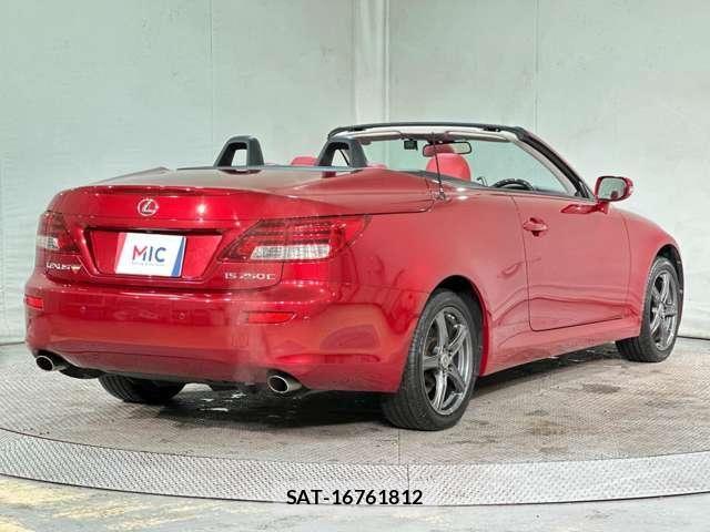 Lexus IS 2014-05 6003176-5