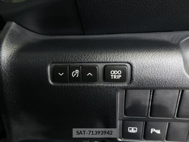 Lexus IS 2014-09 6003177-16