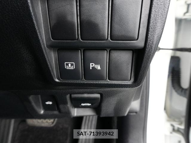 Lexus IS 2014-09 6003177-17