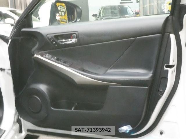 Lexus IS 2014-09 6003177-19