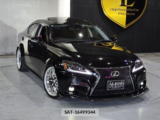 Lexus IS 2010-07 6691090-2