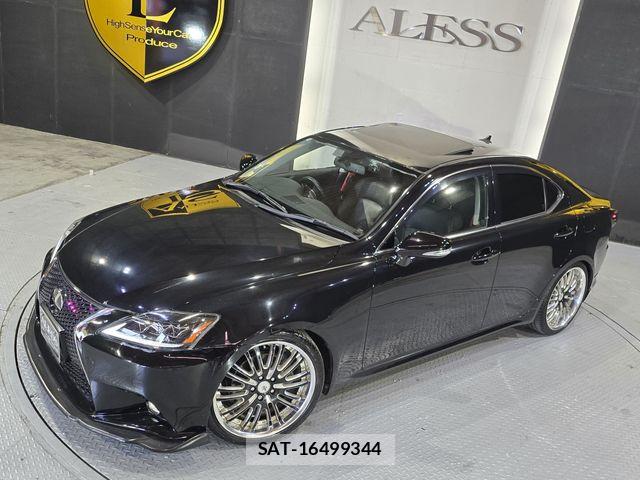 Lexus IS 2010-07 6691090-5
