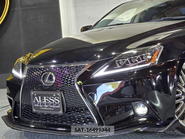 Lexus IS 2010-07 6691090-6