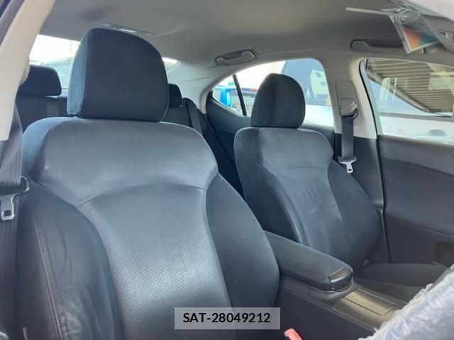 Lexus IS 2005-12 7220905-10