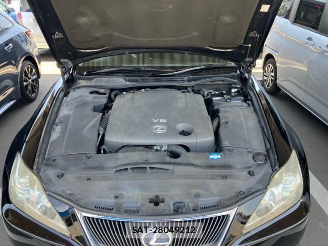 Lexus IS 2005-12 7220905-17