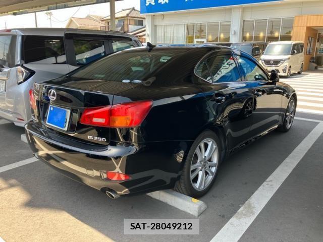 Lexus IS 2005-12 7220905-4
