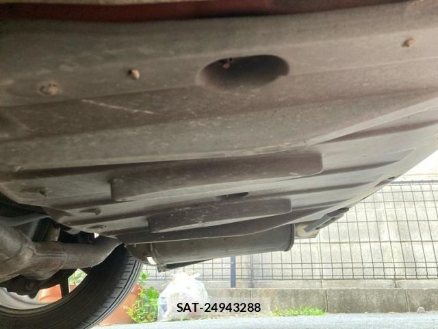 Lexus IS 2008-09 7220907-11