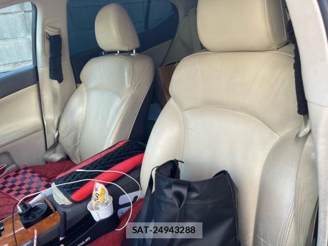 Lexus IS 2008-09 7220907-12