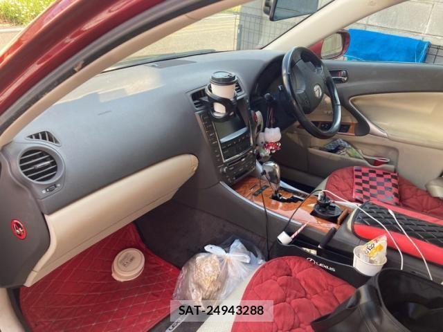 Lexus IS 2008-09 7220907-13