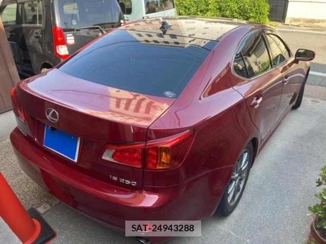 Lexus IS 2008-09 7220907-1