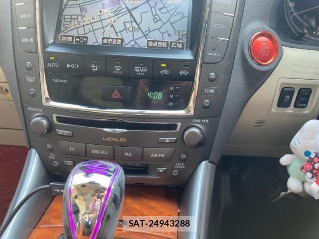 Lexus IS 2008-09 7220907-21