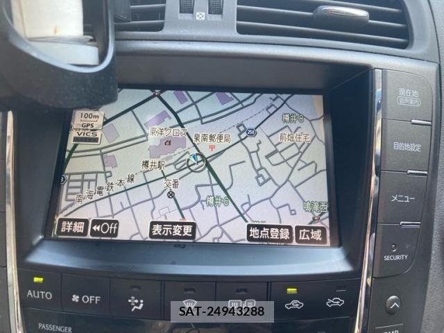 Lexus IS 2008-09 7220907-23