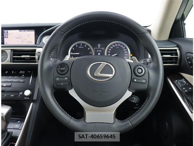 Lexus IS 2013-09 7220916-15
