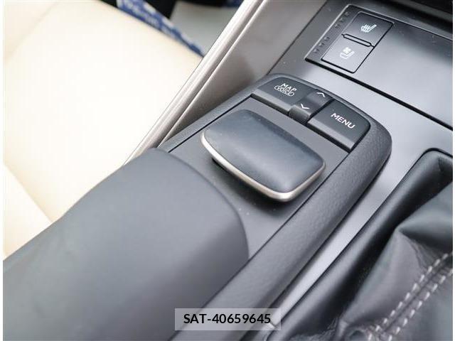 Lexus IS 2013-09 7220916-22
