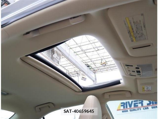 Lexus IS 2013-09 7220916-28