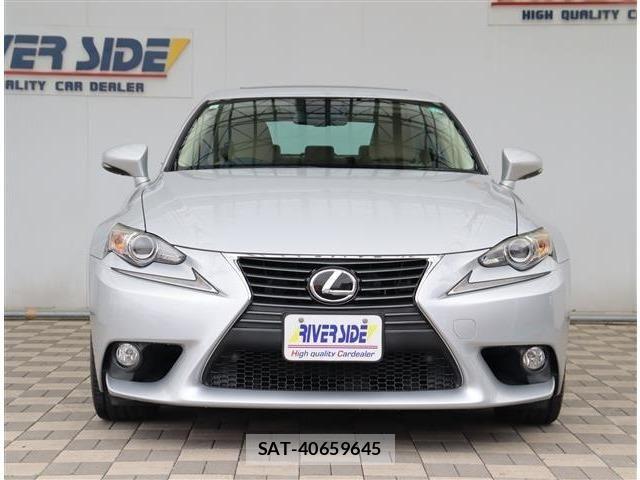 Lexus IS 2013-09 7220916-29
