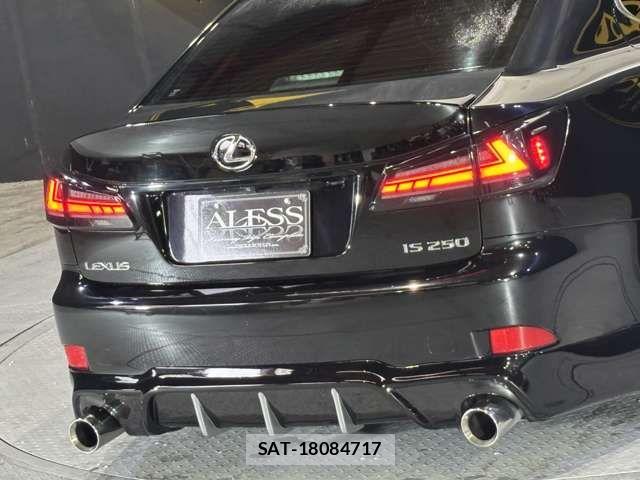Lexus IS 2009-07 7220914-6