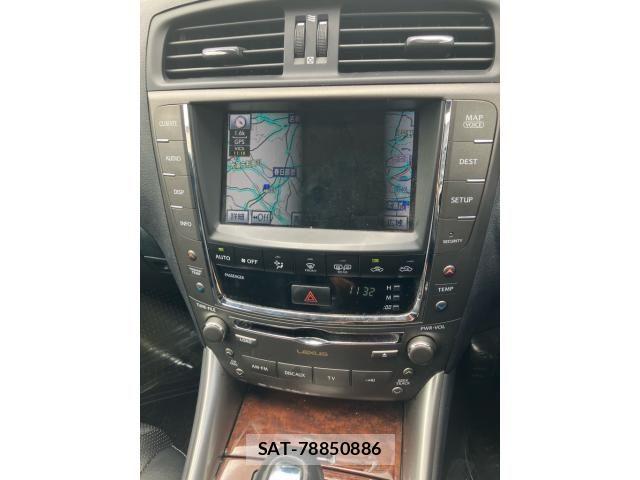 Lexus IS 2011-09 7220915-18