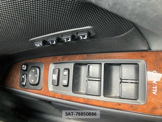 Lexus IS 2011-09 7220915-19