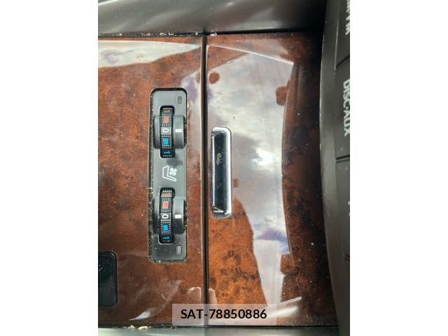 Lexus IS 2011-09 7220915-23