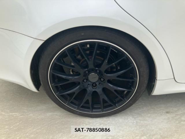 Lexus IS 2011-09 7220915-7