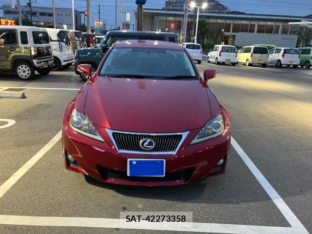 Lexus IS 2012-02 7220913-1