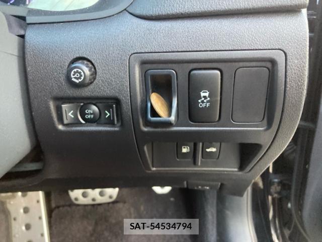 Lexus IS 2012-05 7272221-11