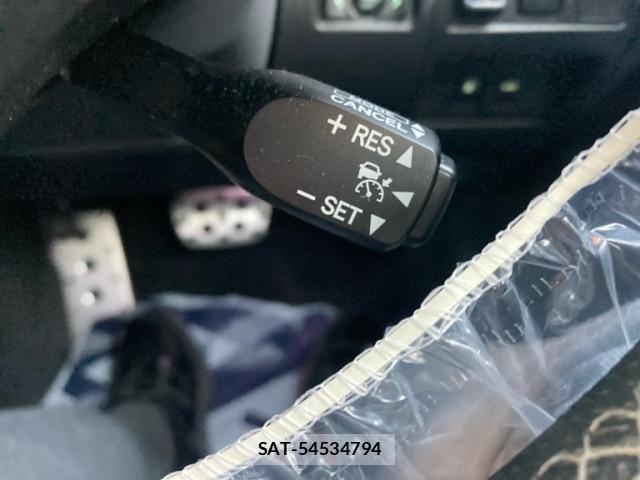 Lexus IS 2012-05 7272221-13