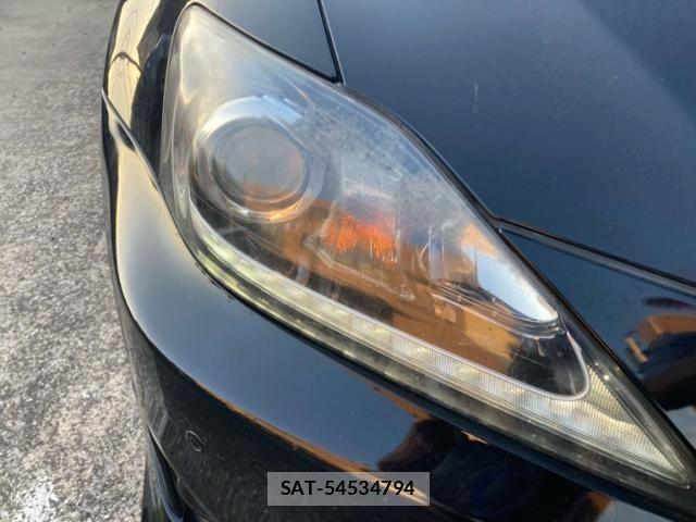Lexus IS 2012-05 7272221-2