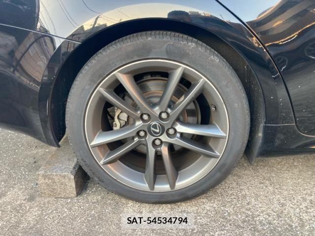 Lexus IS 2012-05 7272221-4