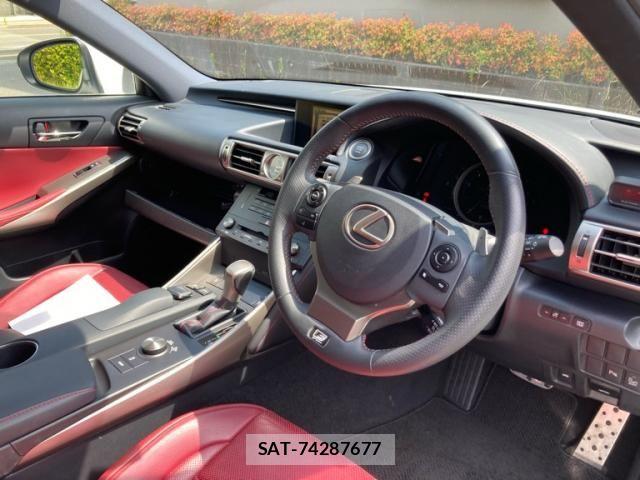 Lexus IS 2014-07 7328012-11