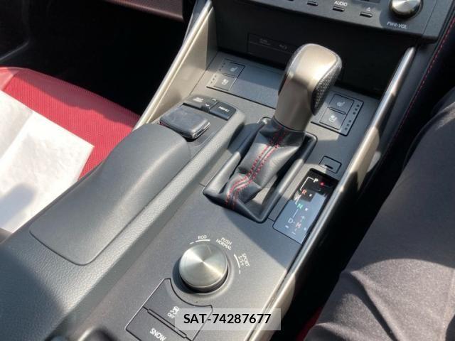 Lexus IS 2014-07 7328012-17